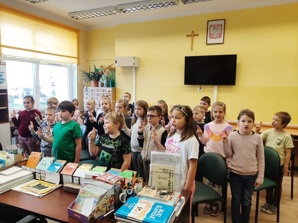 PASOWANIE NA CZYTELNIKA BIBLIOTEKI SZKOLNEJ