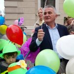 dzieci podczas powitania wiosny